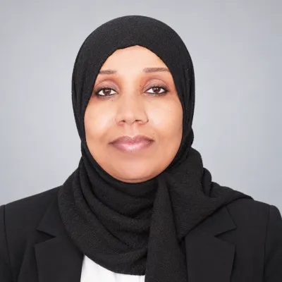 صورة المحاضر د. سوزي عباس
